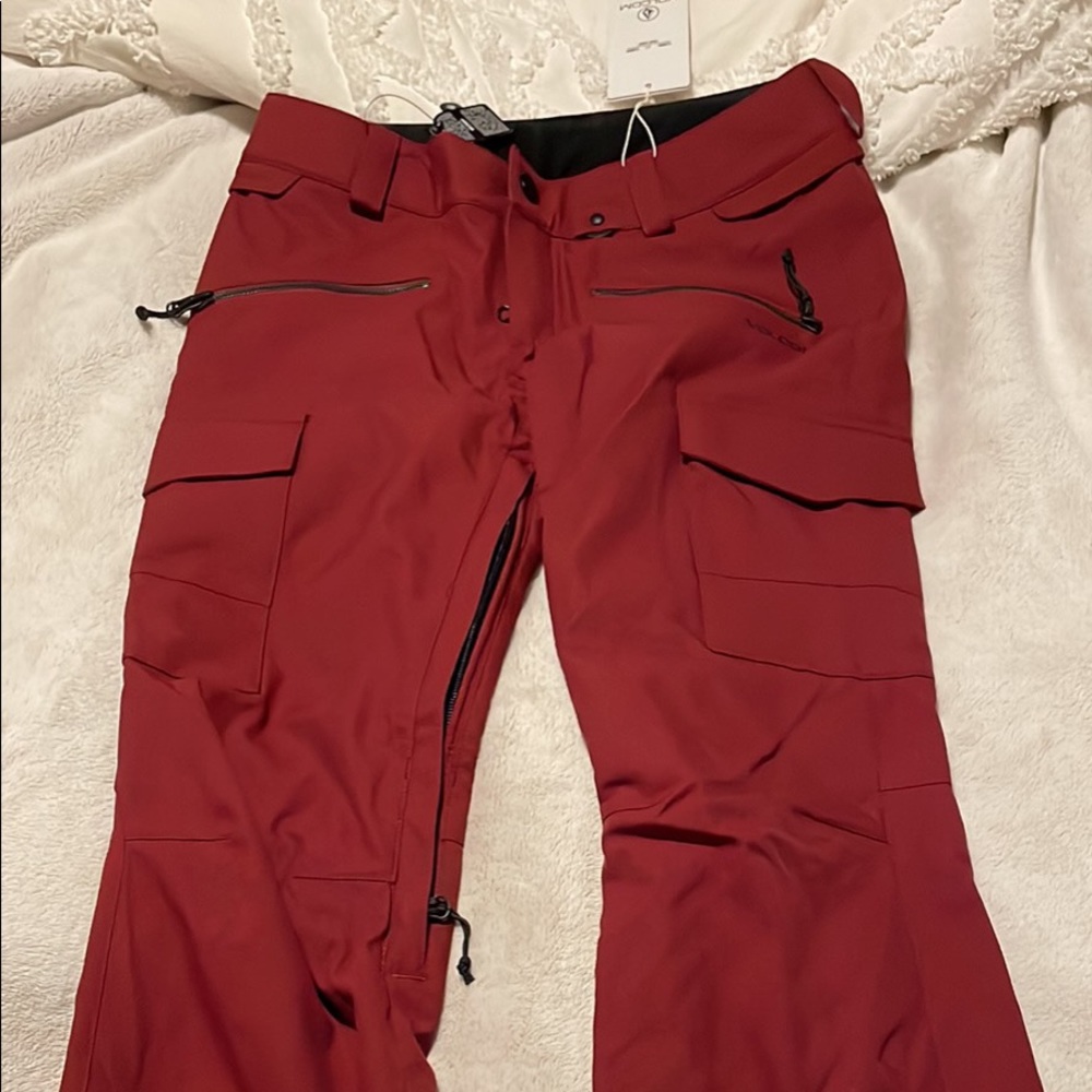 Dark Red Volcom Ski Pants. XS. NWT. Slim Fit